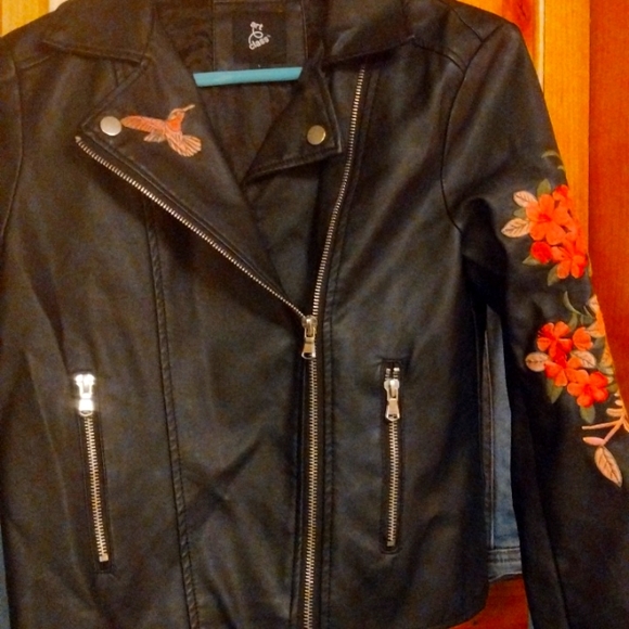 Ladies Faux Leather coat - Picture 1 of 3